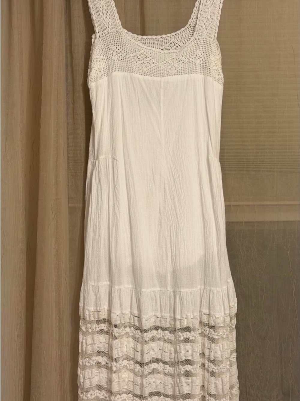 Chasing Unicorns White Cotton Embroidered Square-Neck Midi Dress Sz M EUC - Picture 5 of 11